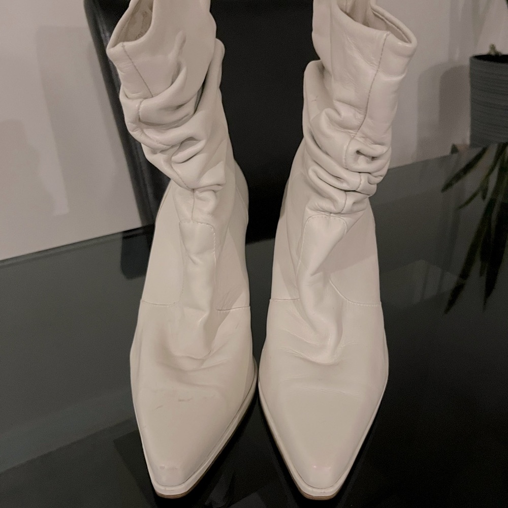 Boots, ankle, White Mountain, white faux leather.  Size 7.5
